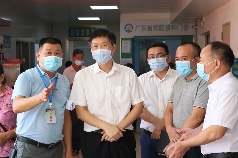 区委书记陈政率队检查督导禁毒重点整治和疫苗接种工作1（图文 杨阳传 苏诗盈） .JPG