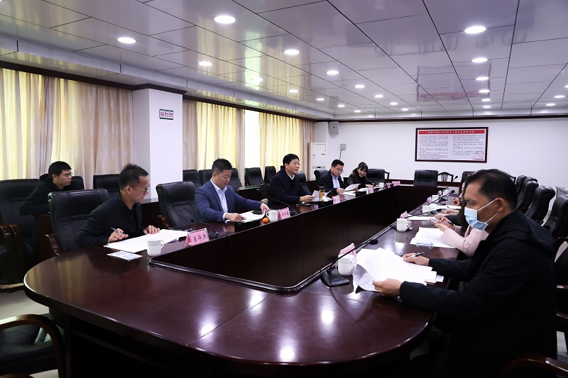 区委书记陈政召开专题会研究部署疫情防控、安全生产和信访维稳等工作（图文杨阳传 梁藓以）.JPG