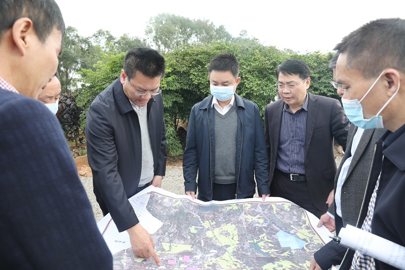 2.16吴国雄副市长到麻章调研教育项目推进工作.JPG