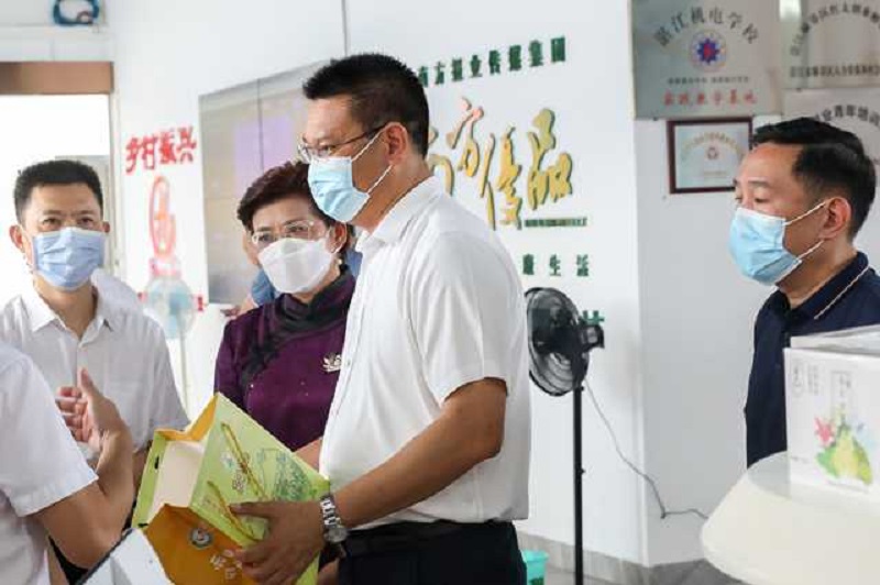 麻章区举行2022年第二季度重点项目集中开工及揭牌仪式3.JPG