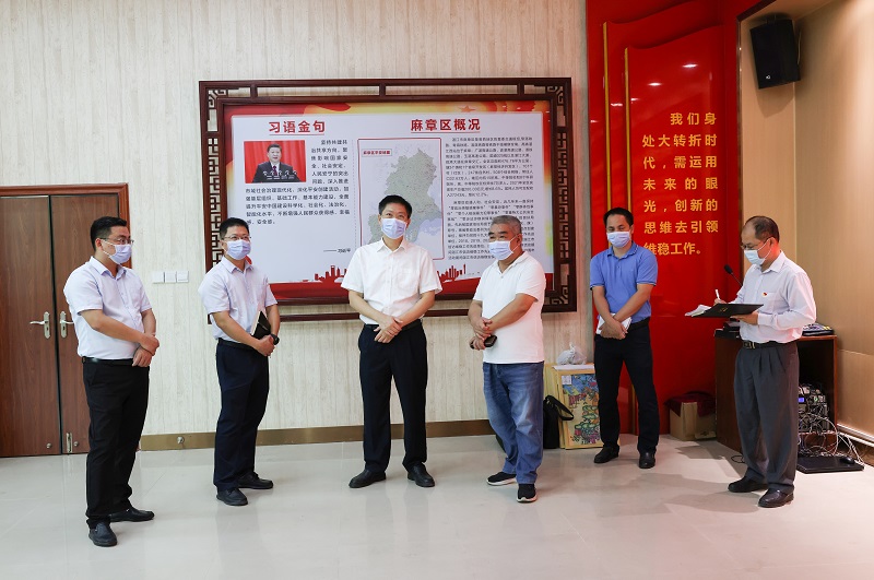 9.5陈政书记调研区政法委 (2).JPG